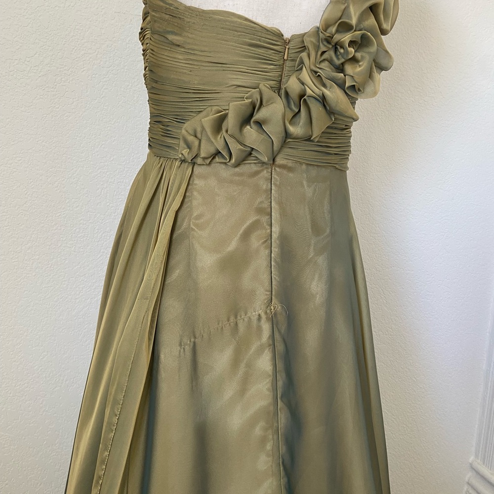 Vintage Mac Duggal Green Ruffle Gown Size 14 - Picture 6 of 12
